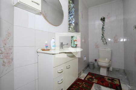 Casa à venda com 258m², 4 quartos e 6 vagas Casa à venda com 258m², 4 quartos e 6 vagasLavabo Social