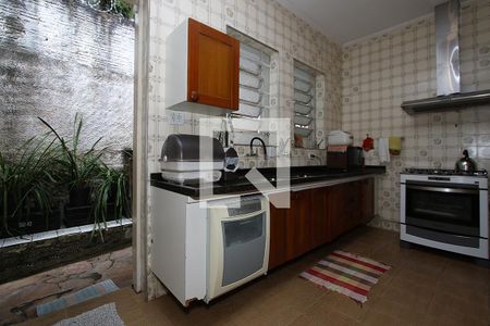 Casa à venda com 258m², 4 quartos e 6 vagas Casa à venda com 258m², 4 quartos e 6 vagasCozinha