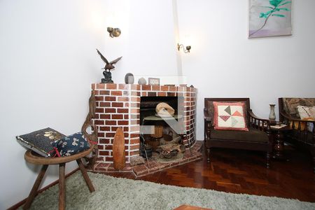 Sala de casa à venda com 4 quartos, 258m² em Sumaré, São Paulo