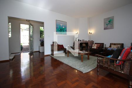 Sala de casa à venda com 4 quartos, 258m² em Sumaré, São Paulo