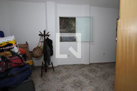Casa à venda com 258m², 4 quartos e 6 vagas Casa à venda com 258m², 4 quartos e 6 vagasQuarto 3