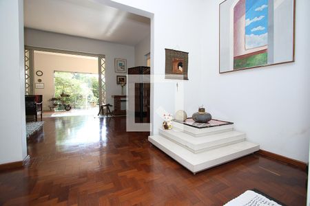 Casa à venda com 258m², 4 quartos e 6 vagas Casa à venda com 258m², 4 quartos e 6 vagasHall de Entrada