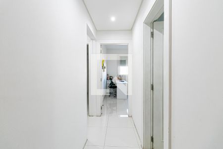 Corredor de apartamento para alugar com 3 quartos, 88m² em Parque São Jorge, São Paulo
