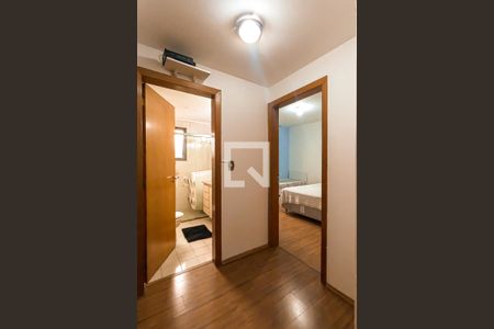 Apartamento para alugar com 190m², 4 quartos e 2 vagasCorredor