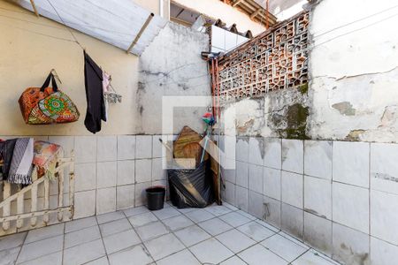 Casa à venda com 66m², 2 quartos e sem vaga Casa à venda com 66m², 2 quartos e sem vagaQuintal