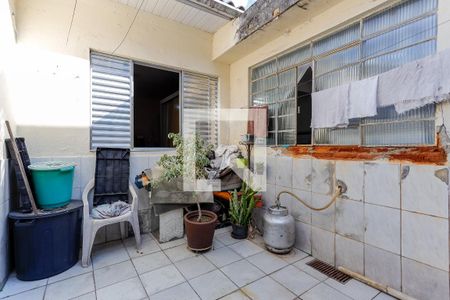 Casa à venda com 66m², 2 quartos e sem vaga Casa à venda com 66m², 2 quartos e sem vagaQuintal