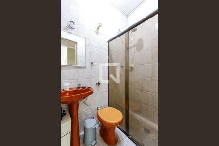 Casa à venda com 66m², 2 quartos e sem vaga Casa à venda com 66m², 2 quartos e sem vagaBanheiro