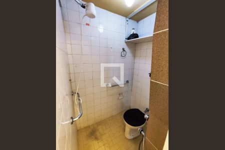 Apartamento à venda com 70m², 2 quartos e 1 vaga Apartamento à venda com 70m², 2 quartos e 1 vagaBanheiro de serviço