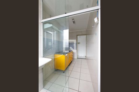 Apartamento para alugar com 52m², 2 quartos e 1 vagaÁrea de Serviço - Cozinha