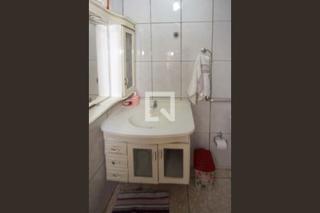 Casa à venda com 162m², 3 quartos e 2 vagasBanheiro 02