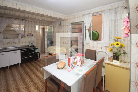 Casa à venda com 162m², 3 quartos e 2 vagas Casa à venda com 162m², 3 quartos e 2 vagasCozinha