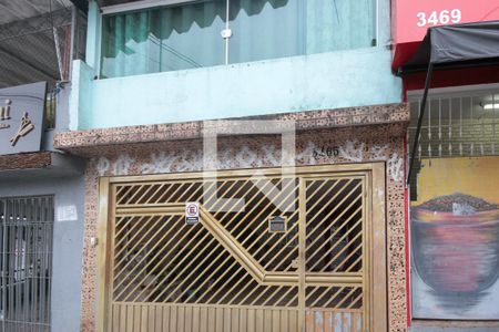 Casa à venda com 162m², 3 quartos e 2 vagasFachada