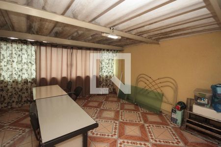 Casa à venda com 162m², 3 quartos e 2 vagasVaranda