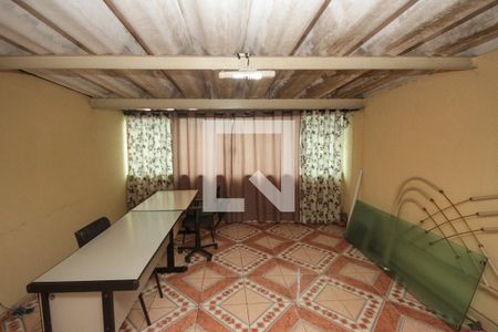 Casa à venda com 162m², 3 quartos e 2 vagas Casa à venda com 162m², 3 quartos e 2 vagasVaranda