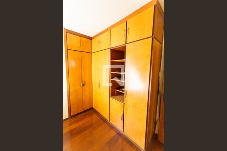 Apartamento para alugar com 160m², 3 quartos e 2 vagasArmário do Quarto 2