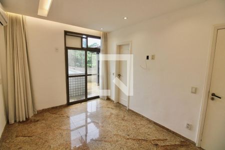 Apartamento à venda com 243m², 4 quartos e 3 vagas Apartamento à venda com 243m², 4 quartos e 3 vagasSuíte