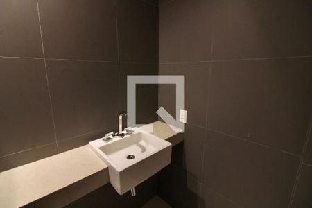 Apartamento à venda com 243m², 4 quartos e 3 vagas Apartamento à venda com 243m², 4 quartos e 3 vagasBanheiro Social
