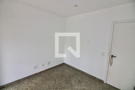 Apartamento à venda com 243m², 4 quartos e 3 vagas Apartamento à venda com 243m², 4 quartos e 3 vagasQuarto 1