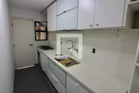 Apartamento à venda com 243m², 4 quartos e 3 vagas Apartamento à venda com 243m², 4 quartos e 3 vagascozinha