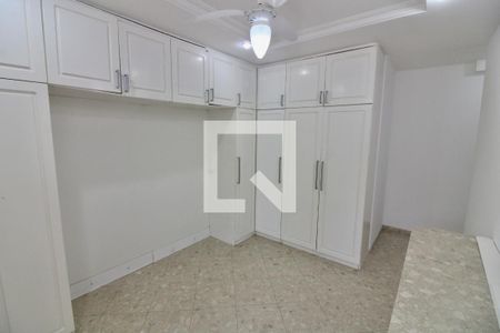 Apartamento à venda com 243m², 4 quartos e 3 vagas Apartamento à venda com 243m², 4 quartos e 3 vagasQuarto 2