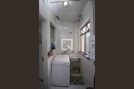 Apartamento para alugar com 64m², 3 quartos e 1 vagaÁrea de Serviço