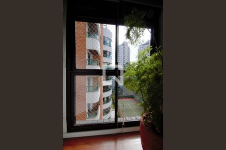 Apartamento à venda com 260m², 3 quartos e 4 vagas Apartamento à venda com 260m², 3 quartos e 4 vagasVista do Escritório