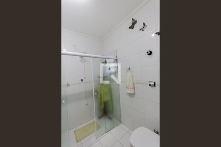 Banheiro da Suíte  de casa à venda com 3 quartos, 105m² em Parque Oratorio, Santo André
