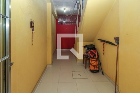 Casa à venda com 330m², 4 quartos e 2 vagasEntrada