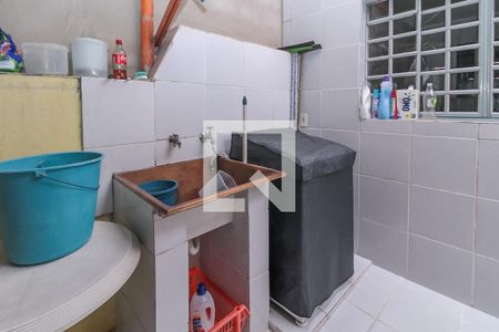 Casa à venda com 330m², 4 quartos e 2 vagasÁrea de Serviço