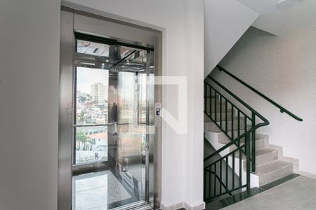 Apartamento à venda com 75m², 2 quartos e sem vaga Apartamento à venda com 75m², 2 quartos e sem vagaÁrea comum - Elevador
