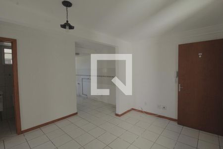 Sala de apartamento para alugar com 2 quartos, 43m² em Rubem Berta, Porto Alegre