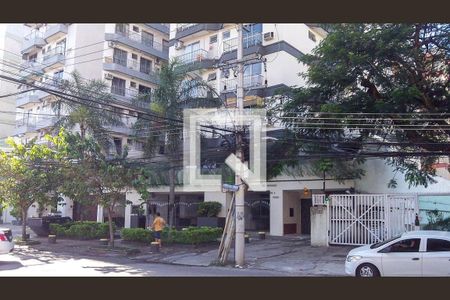 Apartamento à venda com 92m², 2 quartos e 1 vagaFachada