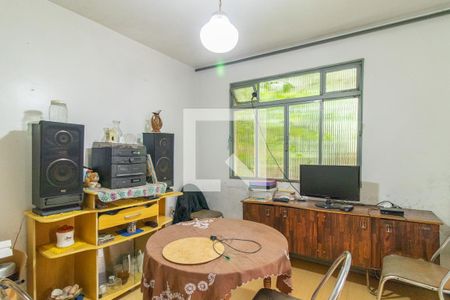 Casa à venda com 150m², 4 quartos e 1 vagaSala de Jantar