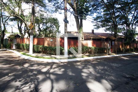 Casa à venda com 350m², 5 quartos e 10 vagasFachada