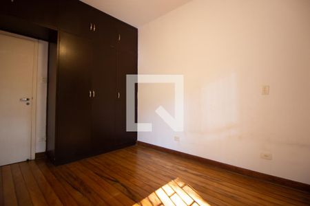 Casa à venda com 350m², 5 quartos e 10 vagasQuarto 2