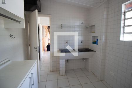 Casa à venda com 350m², 5 quartos e 10 vagasÁrea de Serviço