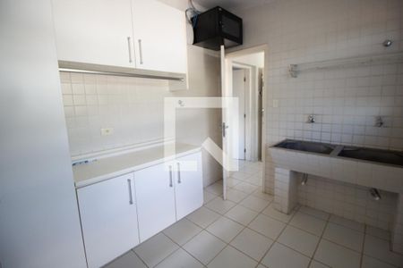 Casa à venda com 350m², 5 quartos e 10 vagasÁrea de Serviço