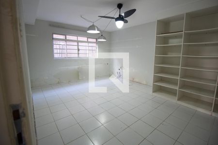 Casa à venda com 350m², 5 quartos e 10 vagasSala