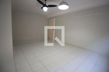 Casa à venda com 350m², 5 quartos e 10 vagasSala