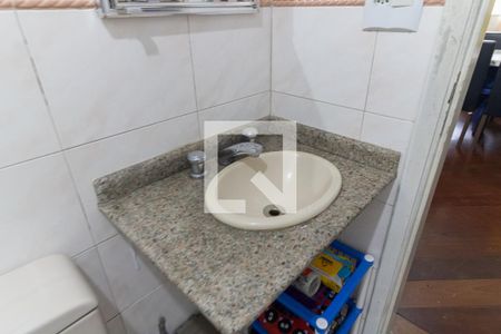Apartamento à venda com 80m², 3 quartos e 1 vaga Apartamento à venda com 80m², 3 quartos e 1 vagaBanheiro