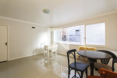 Sala de apartamento à venda com 3 quartos, 110m² em Petrópolis, Porto Alegre