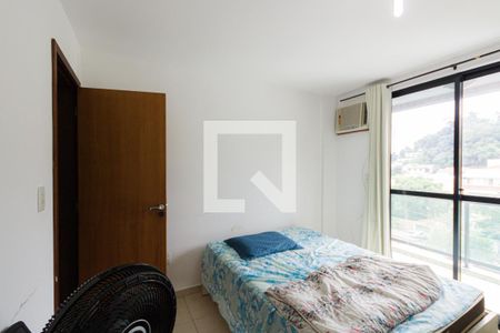 Casa de condomínio à venda com 280m², 4 quartos e 2 vagasSuíte 2