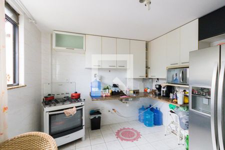 Casa de condomínio à venda com 280m², 4 quartos e 2 vagasCozinha