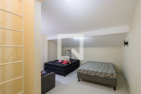 Casa de condomínio à venda com 280m², 4 quartos e 2 vagasQuarto