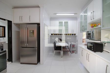 Apartamento à venda com 240m², 3 quartos e 4 vagas Apartamento à venda com 240m², 3 quartos e 4 vagasCozinha