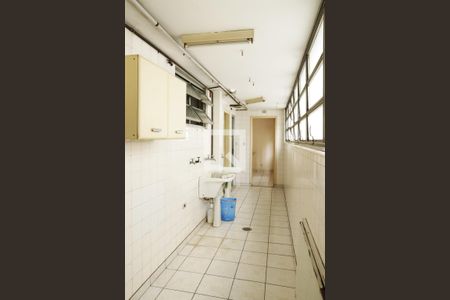 Apartamento à venda com 284m², 3 quartos e 3 vagas Apartamento à venda com 284m², 3 quartos e 3 vagasÁrea de Serviço