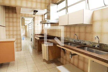 Apartamento à venda com 284m², 3 quartos e 3 vagas Apartamento à venda com 284m², 3 quartos e 3 vagasCozinha