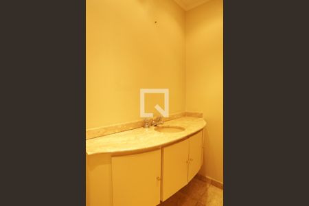 Apartamento à venda com 284m², 3 quartos e 3 vagas Apartamento à venda com 284m², 3 quartos e 3 vagasLavabo