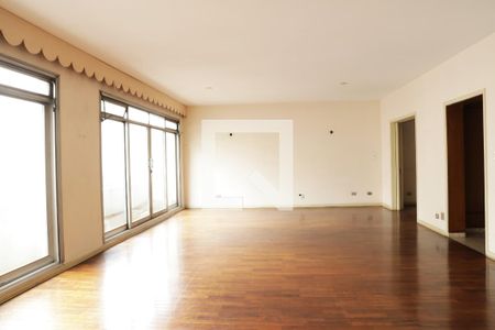 Apartamento à venda com 284m², 3 quartos e 3 vagas Apartamento à venda com 284m², 3 quartos e 3 vagasSala