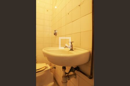 Apartamento à venda com 284m², 3 quartos e 3 vagas Apartamento à venda com 284m², 3 quartos e 3 vagasBanheiro de serviço